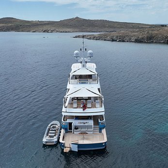 Tropa yacht exterior 5