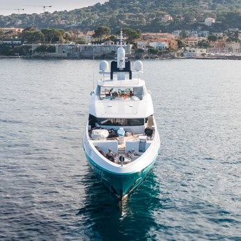 Jewels yacht exterior 2