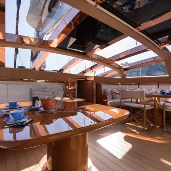 Ribelle yacht interior 4