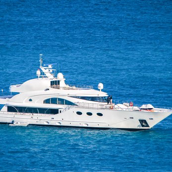 Lotus yacht exterior 2