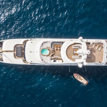 Mega Global III yacht exterior 4