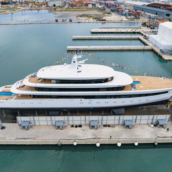 Belita yacht exterior 2