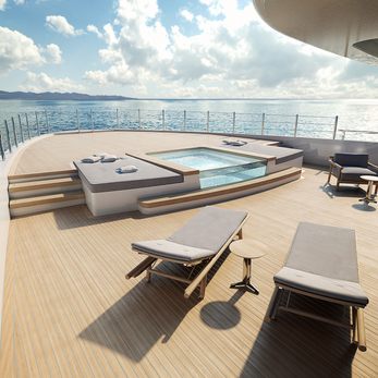 Perla Lunar yacht exterior 3