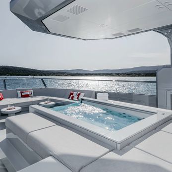 Bold yacht interior 4