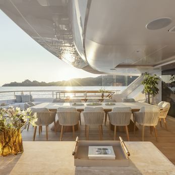 O'Madeleine yacht exterior 3