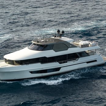 Ocean Alexander 32L/15 yacht exterior 2