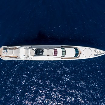 Capricorn yacht exterior 3