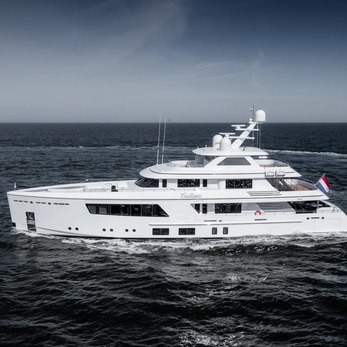 Callisto yacht exterior 3