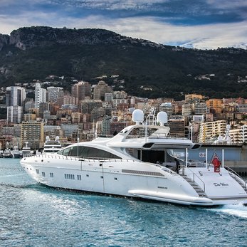 Da Vinci yacht exterior 3