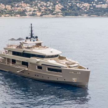 Aphrodite yacht exterior 3