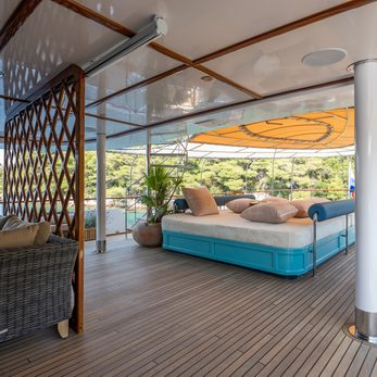 Donna Del Mare yacht interior 3