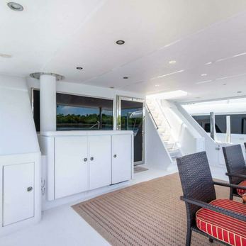 Boxes II yacht interior 4