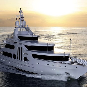 Acta yacht exterior 3