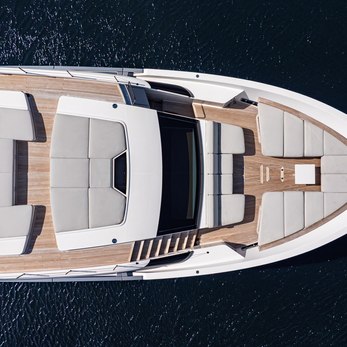 Sofi VI yacht exterior 3