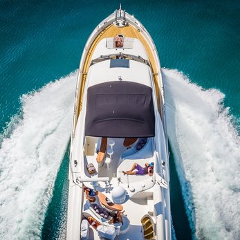 Living the Dream yacht exterior 5