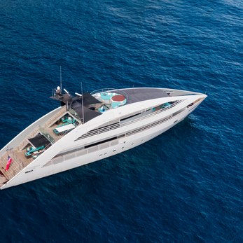 Ocean Emerald yacht exterior 4