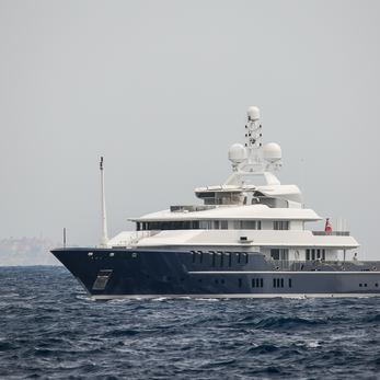 Triple Seven yacht exterior 3