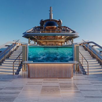 Arwen yacht exterior 4