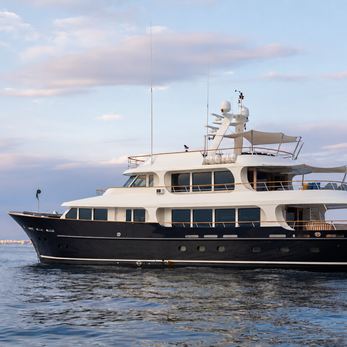 Sanctuary yacht exterior 5