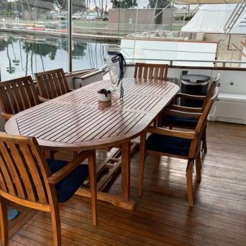 Peaceful Spirit yacht interior 9