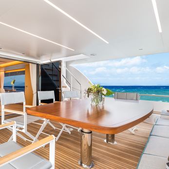 L.A. Woman yacht interior 4