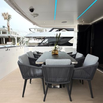 KeΦi yacht interior 4