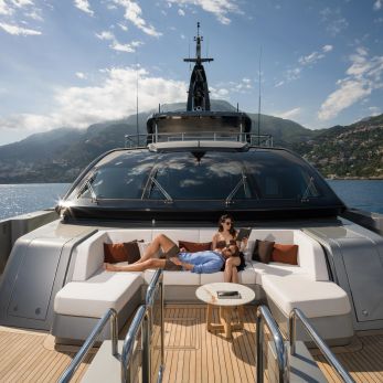 Sairu yacht exterior 2