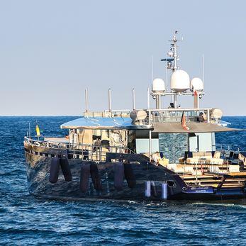 Blade II yacht exterior 4