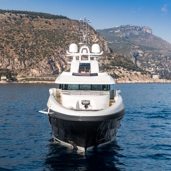 Totem yacht exterior 2