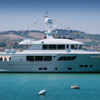 Atlas yacht exterior 2