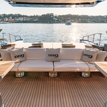 DB9 yacht exterior 4