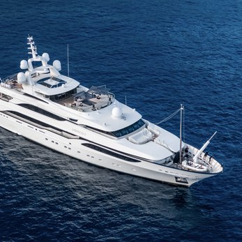 Lioness V yacht exterior 3