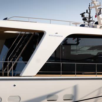 SHE / 01 yacht exterior 4