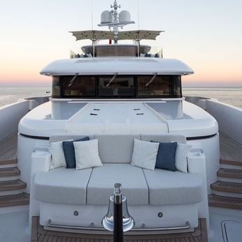 Ruya yacht exterior 2