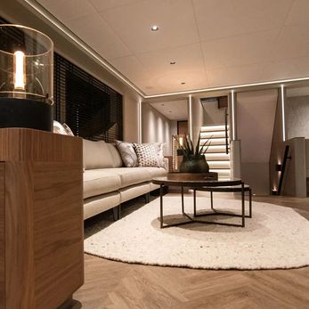 Lady Fleur yacht interior 5