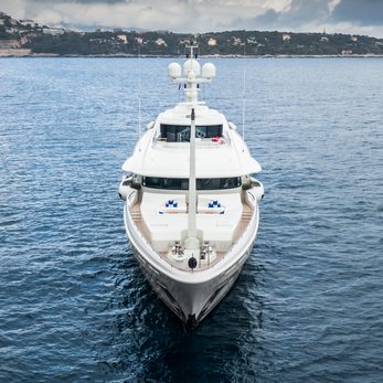 Z yacht exterior 2