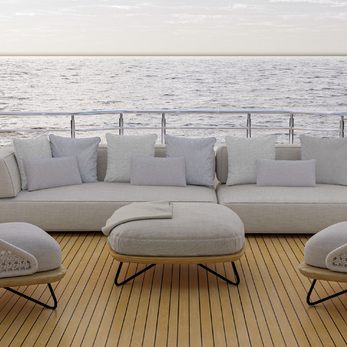 Elza yacht exterior 5