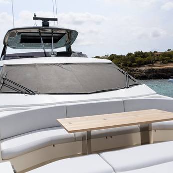 CS10 Mare yacht exterior 2
