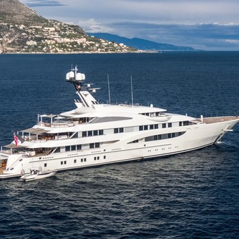 Gigia yacht exterior 4