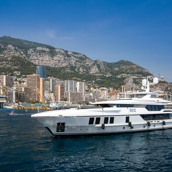 Rasha yacht exterior 2