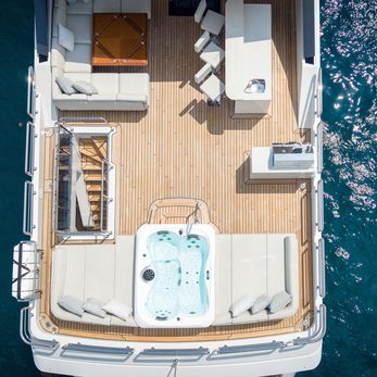 Cool Change yacht interior 3