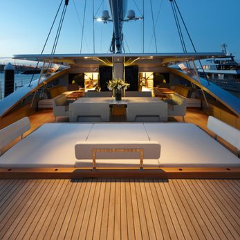 Vertigo yacht exterior 3