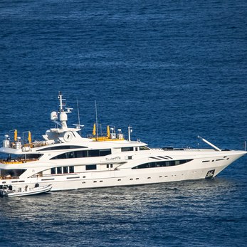 Platinum yacht exterior 4