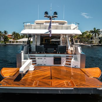 Chaos yacht exterior 5