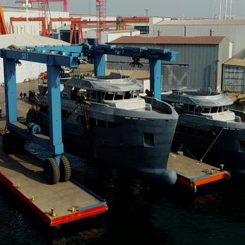 Andromeda yacht exterior 5