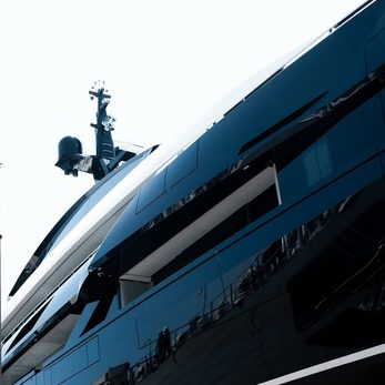 N2H yacht exterior 4