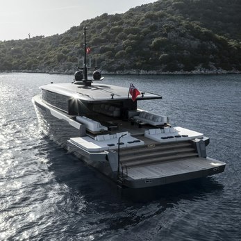 0110 yacht exterior 5