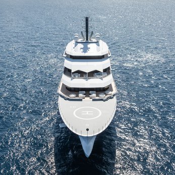 Renaissance yacht exterior 2