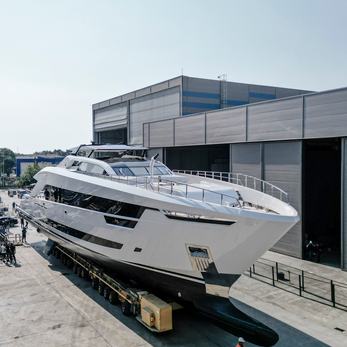 Ximena yacht exterior 2
