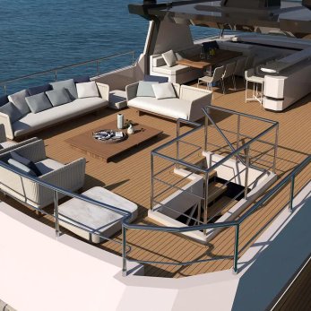 Bee yacht exterior 4